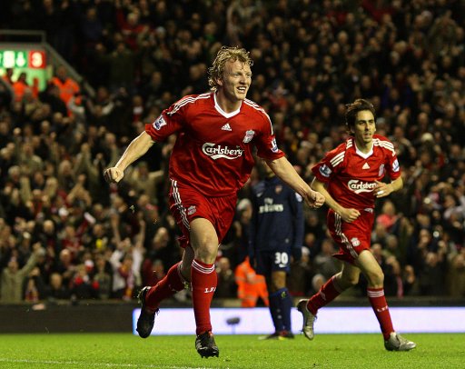 战术大师阿隆索巧解贝林厄姆定位难题，皇马中场重焕新生（阿隆索以战术妙招化解贝林厄姆位置困扰，皇马中场焕发新活力）