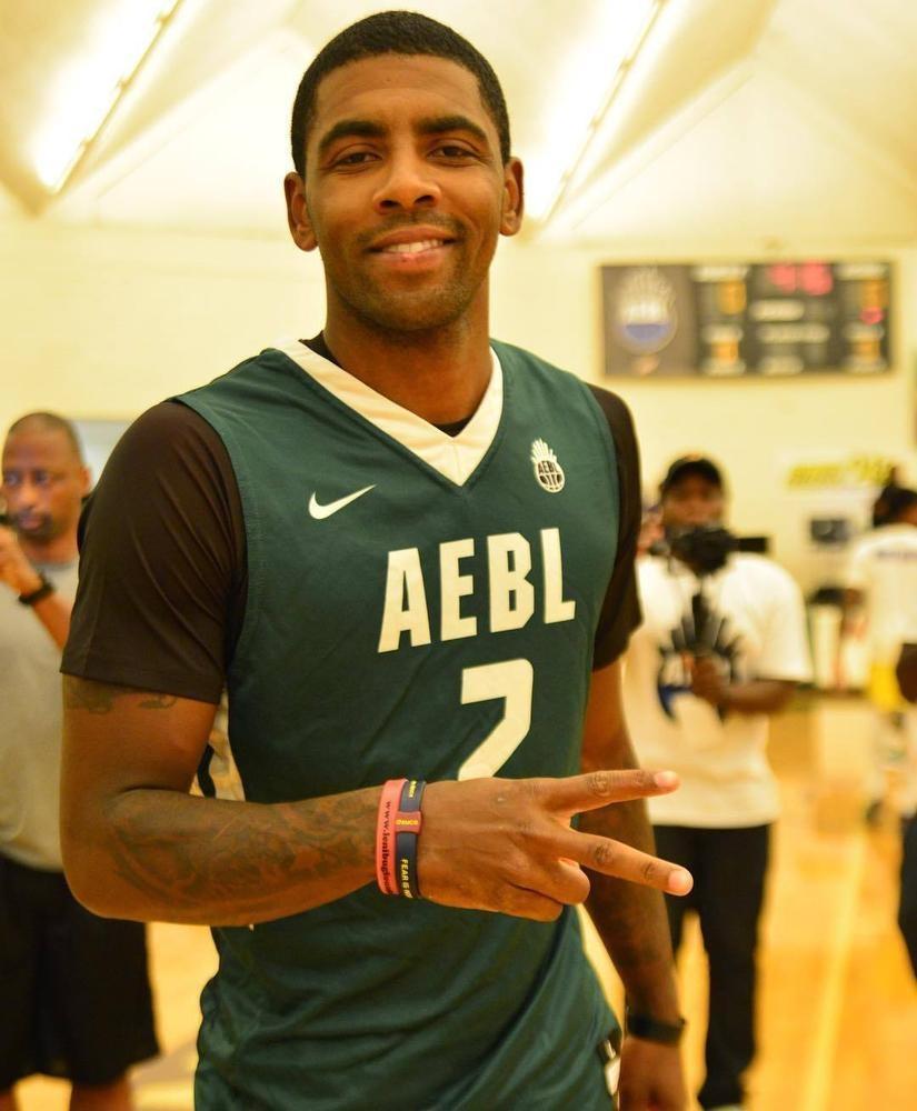 欧冠92年改制后戴帽数前10：梅西、C罗8次第1，姆巴佩5次第4（自1992年欧冠改制以来戴帽次数前十：梅西、C罗8次并列第一，姆巴佩5次列第4）