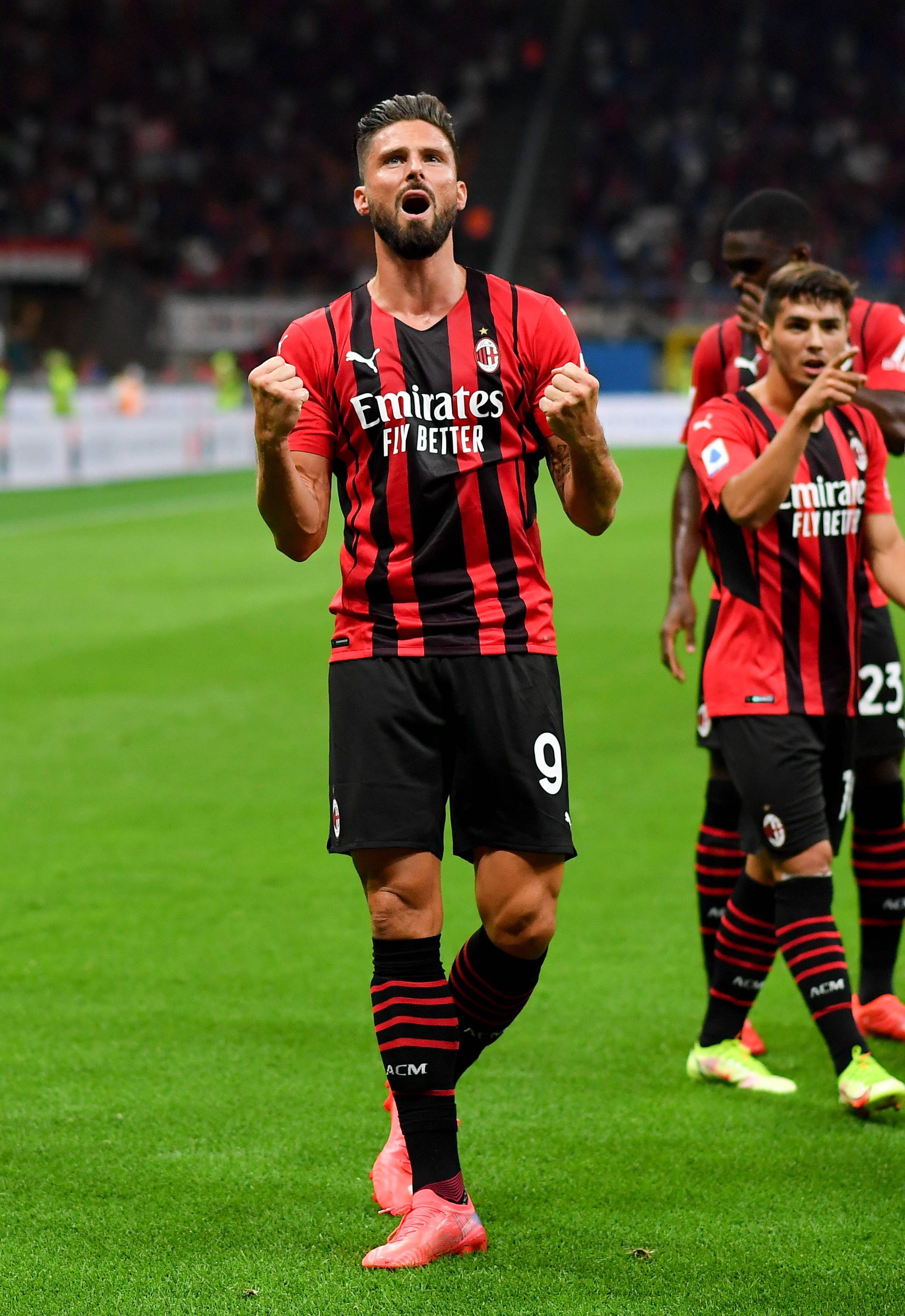 菲尔米诺：我很喜欢维尼修斯，但利物浦对阵皇马我希望红军赢（菲尔米诺：我很欣赏维尼修斯，但红军战皇马时我更盼利物浦取胜）