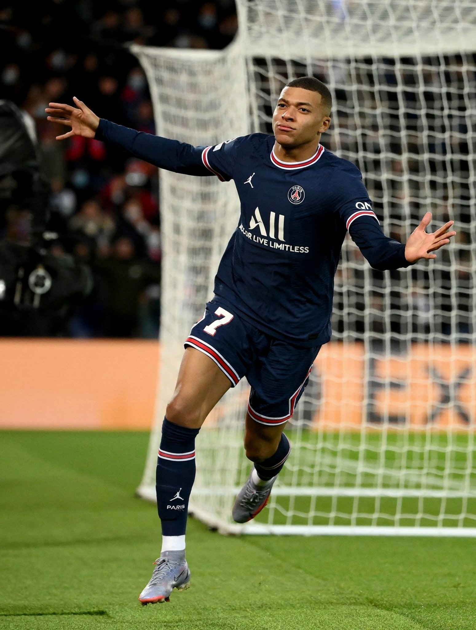 当一个江苏足球记者重新走进南京奥体（江苏足球记者重回南京奥体）