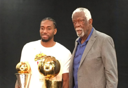 利物浦本赛季状态低迷，引援失误和阵容问题导致萨拉赫被冷宫，球队内部矛盾加剧。（利物浦赛季表现不佳：引援不当、阵容失衡致萨拉赫遭雪藏，队内矛盾升级）