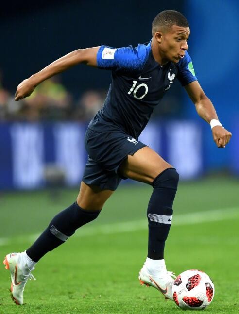 贾顺浩入围留英校友会杰出校友候选名单，12月6日举行颁奖礼（留英校友会杰出校友评选：贾顺浩跻身候选，颁奖礼12月6日举行）