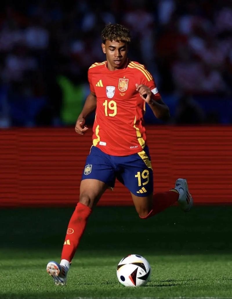 2025年“张孔杯”全国举重冠军赛在遵义圆满落幕（2025年“张孔杯”全国举重冠军赛在遵义圆满收官）